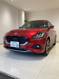 新型スイフト試乗車きました！！